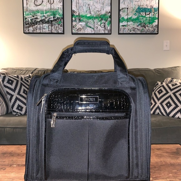 kenneth cole reaction travel bag